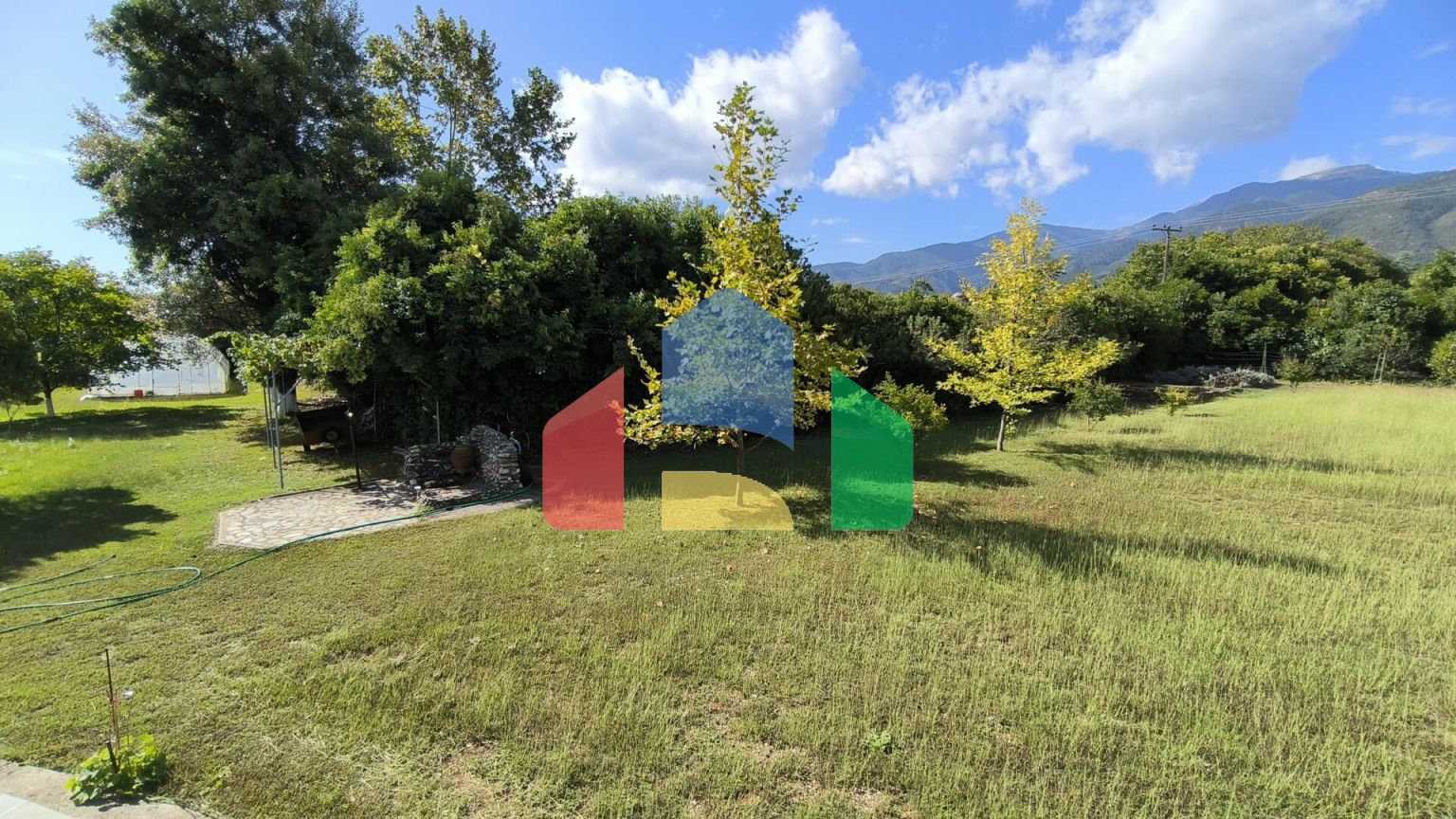 Продаж - Котедж 225 m² на Олімпійській Рив'єрі