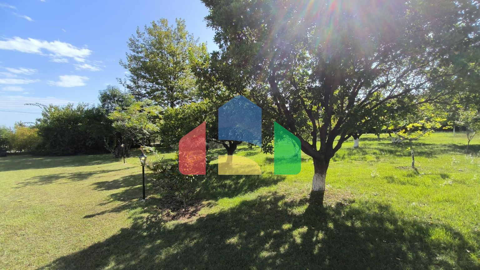 Продаж - Котедж 225 m² на Олімпійській Рив'єрі