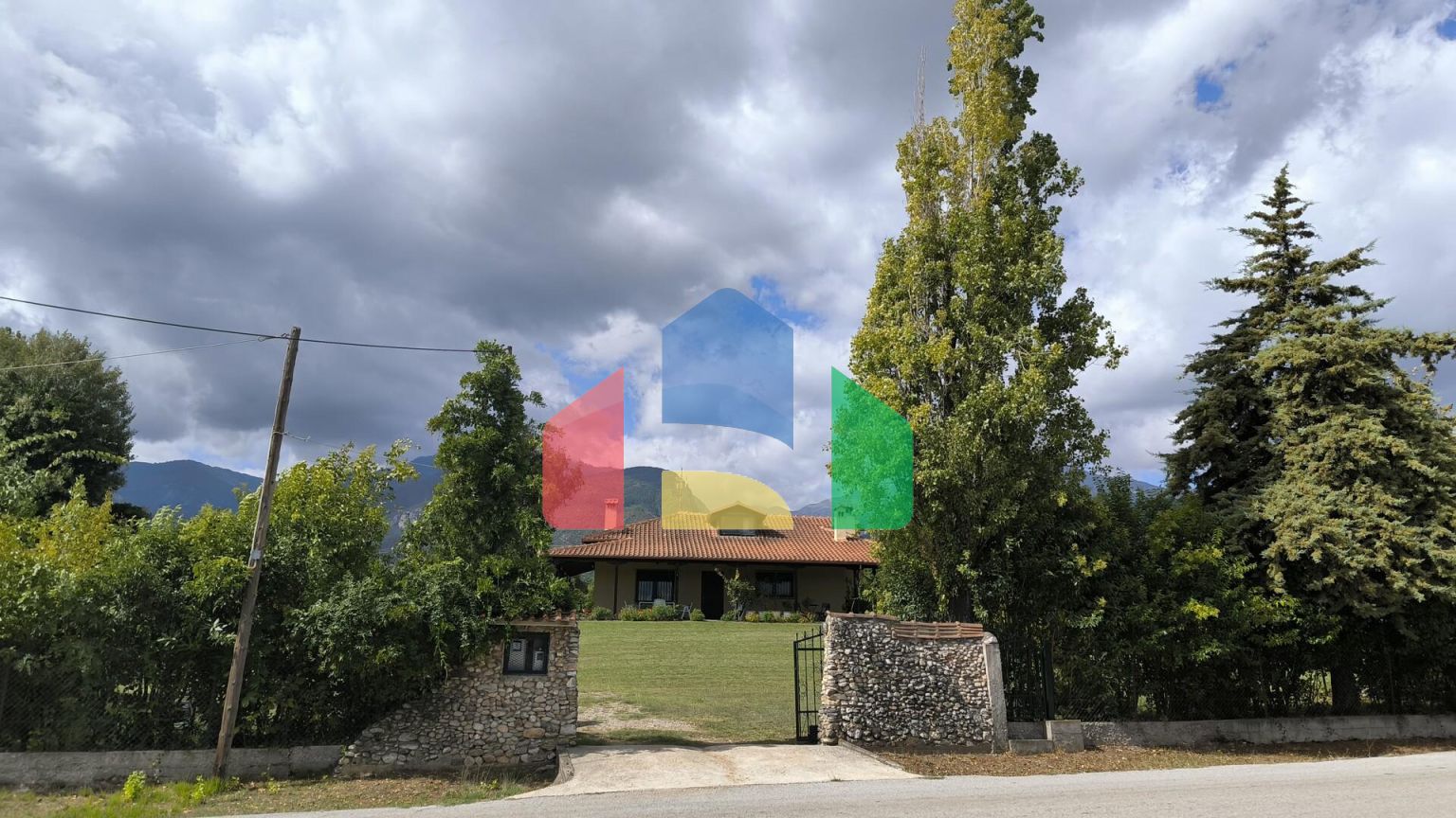 Продаж - Котедж 225 m² на Олімпійській Рив'єрі