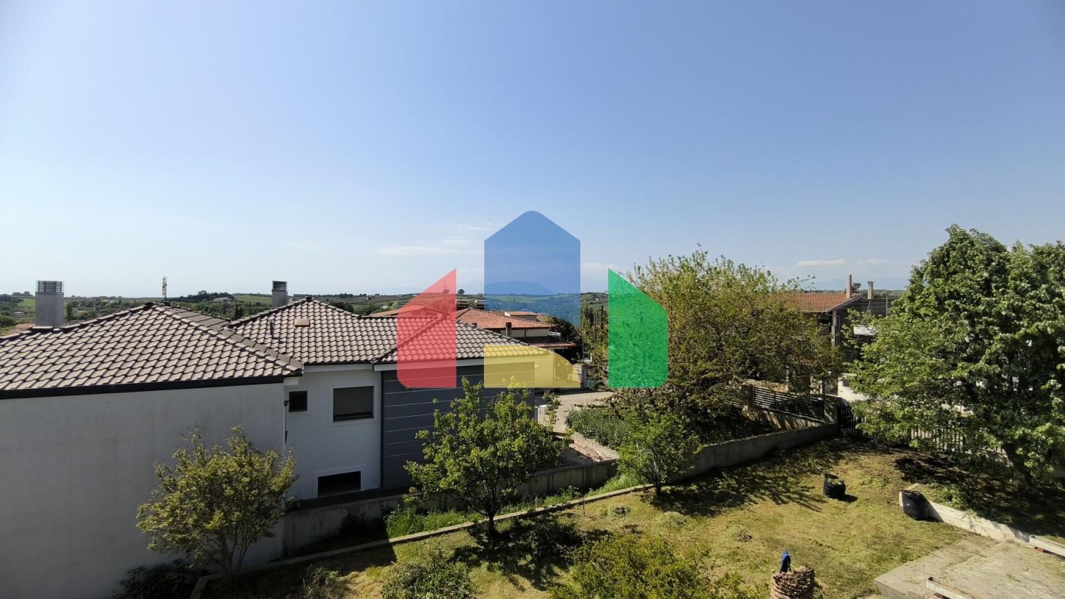 Продаж - Котедж 250 m² на Олімпійській Рив'єрі