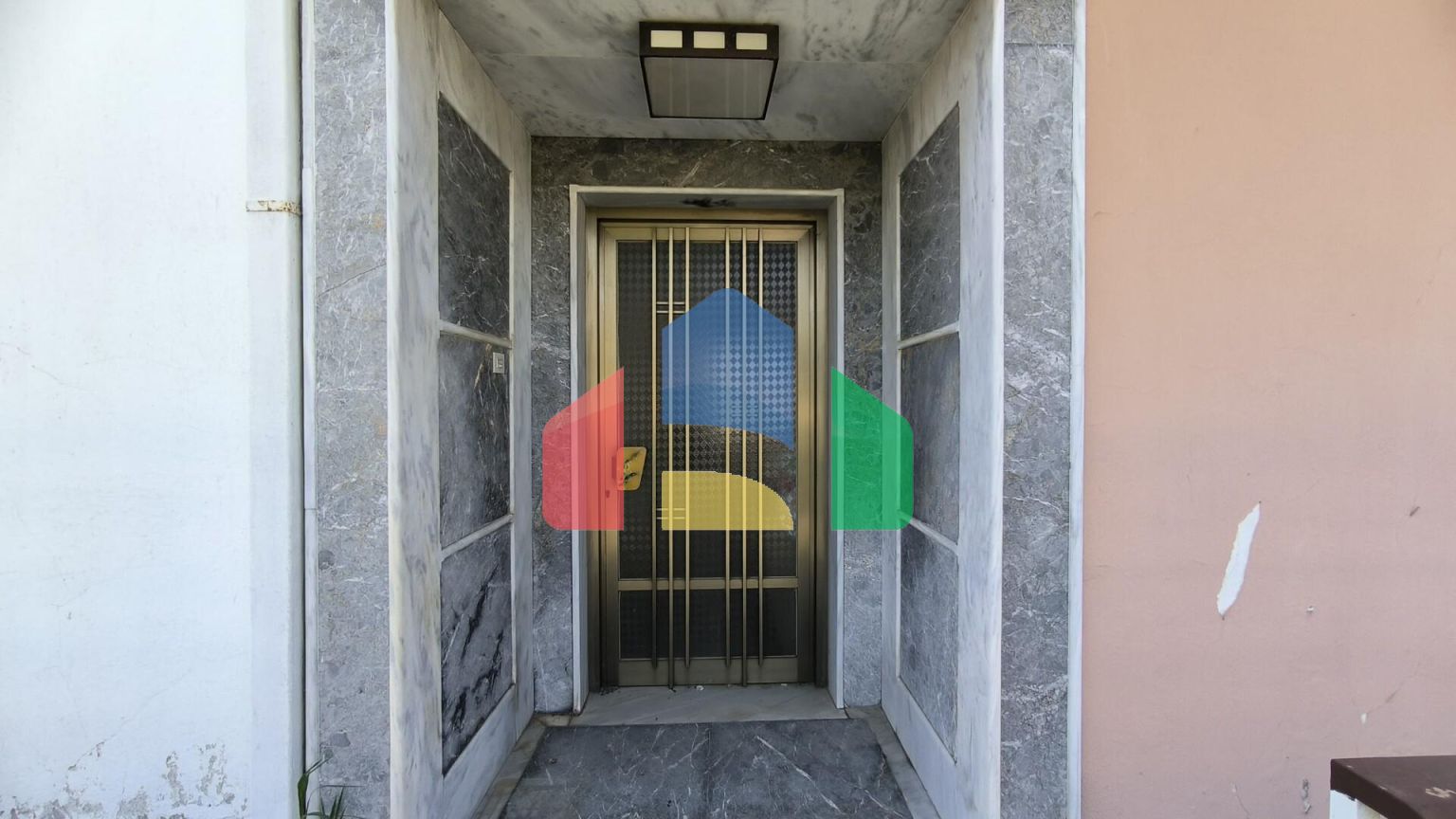 Продаж - Котедж 250 m² на Олімпійській Рив'єрі