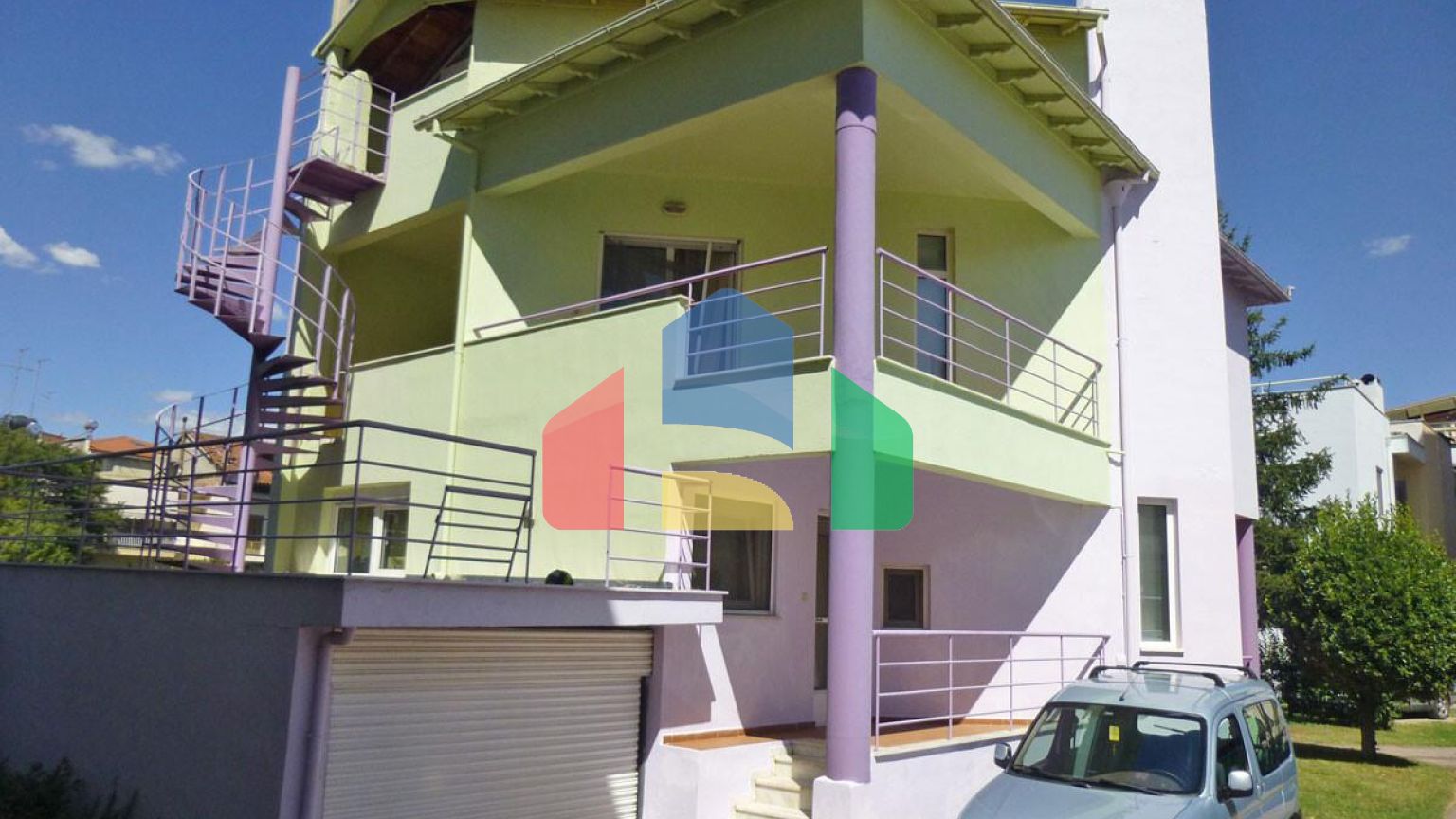 Продаж - Таунхаус 166 m² на Олімпійській Рив'єрі