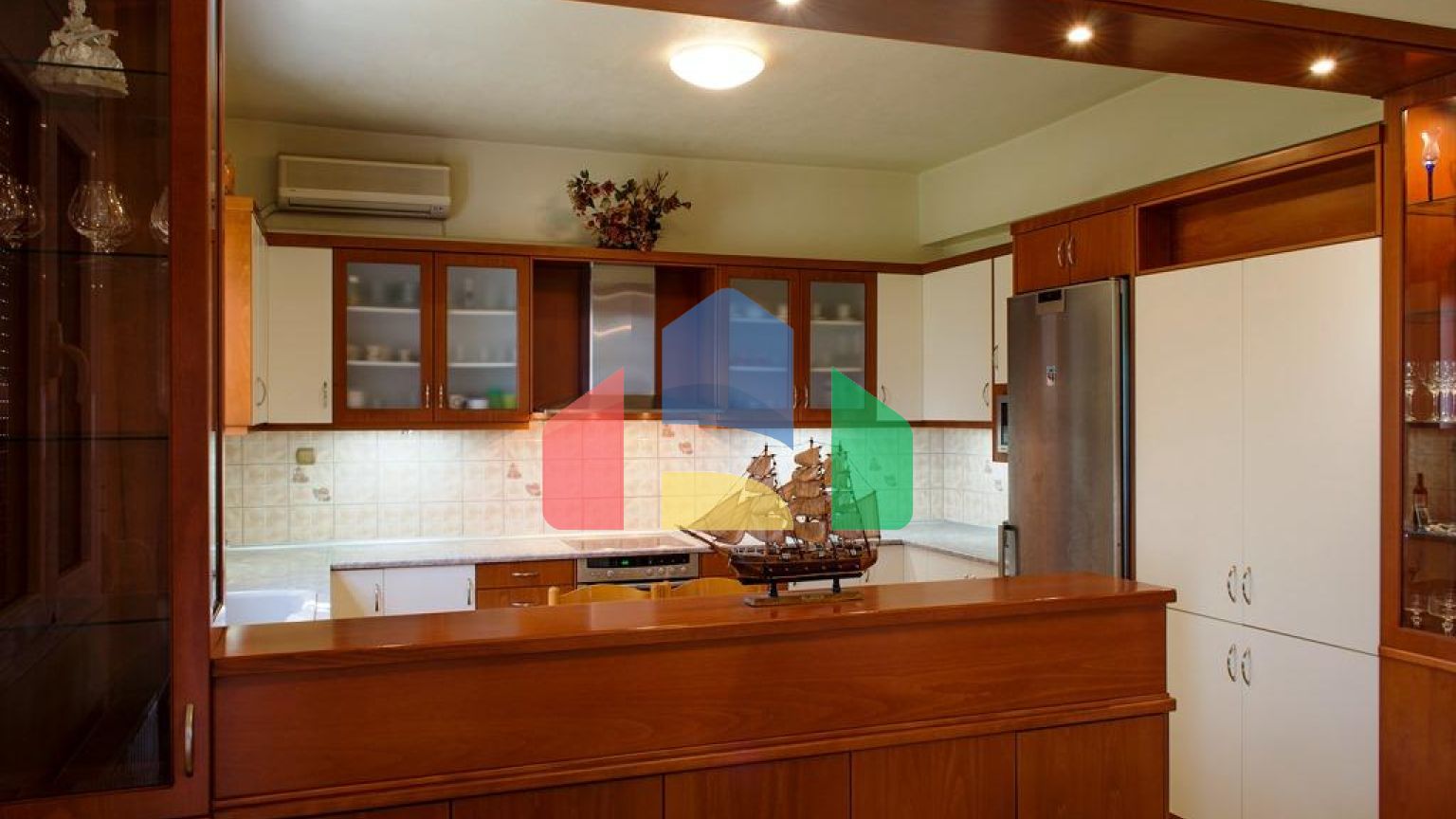 Продажа - Коттедж 300 m² на Олимпийской Ривьере