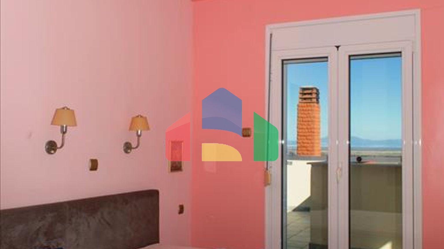 Продажа - Коттедж 300 m² на Олимпийской Ривьере