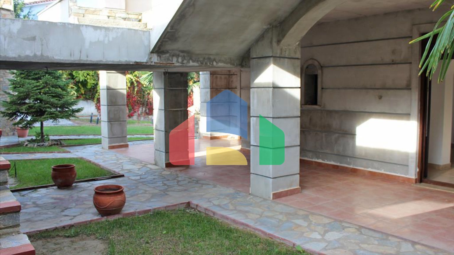 Продажа - Вилла 500 m² на Олимпийской Ривьере