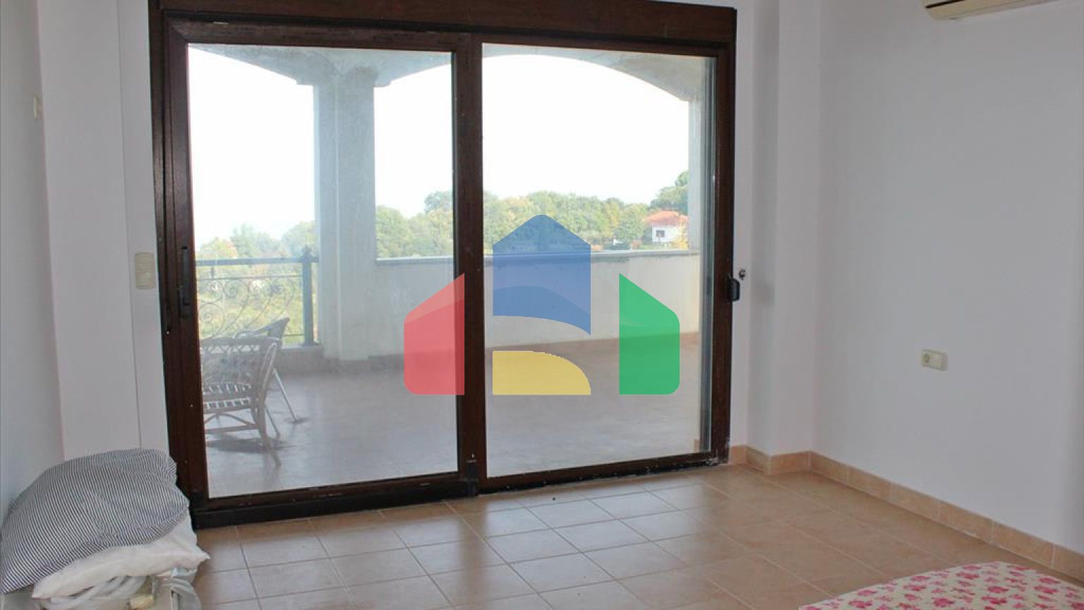 Продажа - Вилла 500 m² на Олимпийской Ривьере