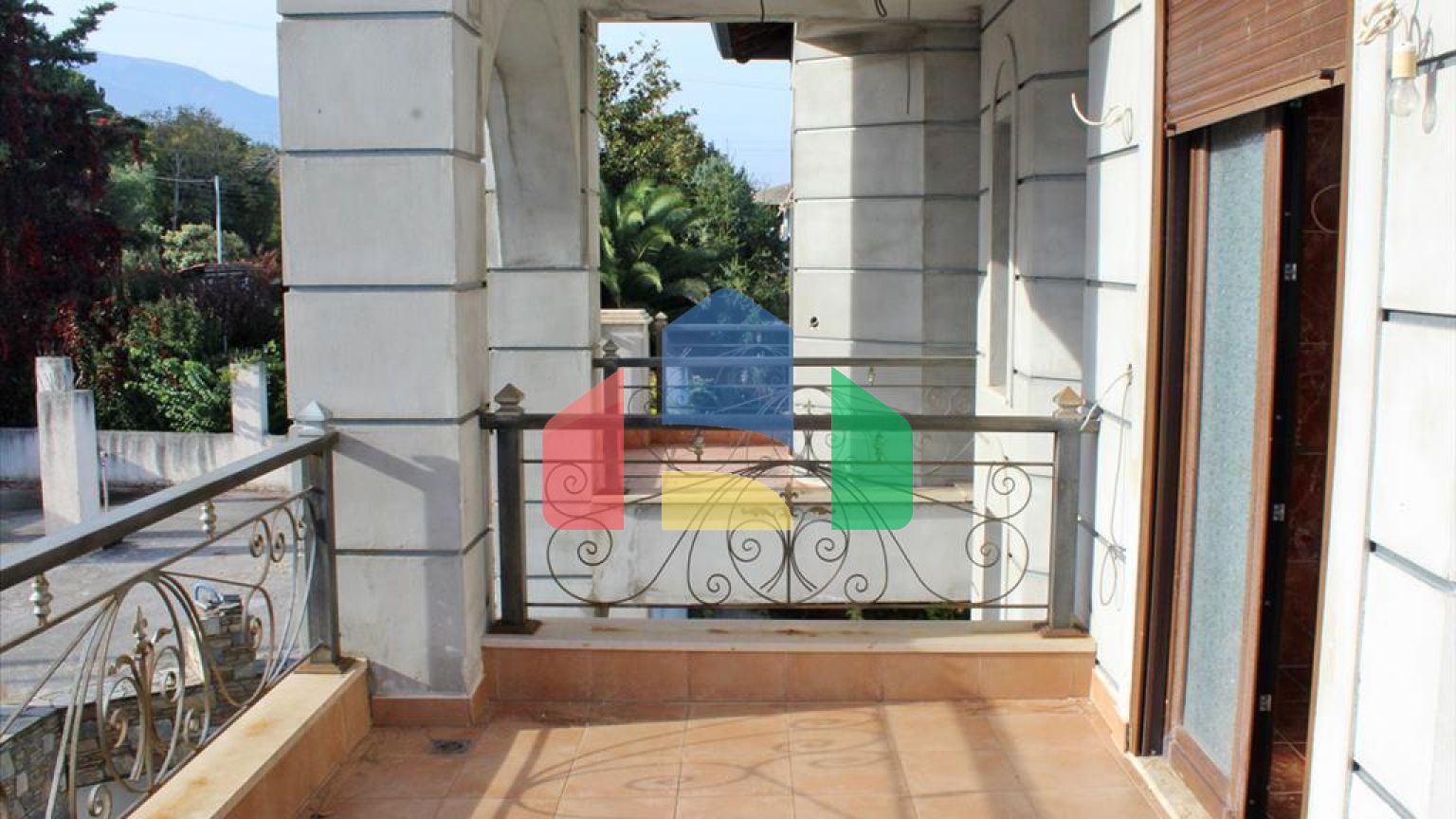 Продажа - Вилла 500 m² на Олимпийской Ривьере