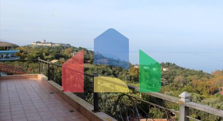 Продажа - Вилла 500 m² на Олимпийской Ривьере Продажа - Вилла 500 m² на Олимпийской Ривьере