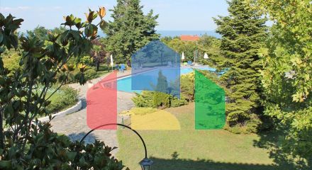 Продажа - Вилла 550 m² на Олимпийской Ривьере Продажа - Вилла 550 m² на Олимпийской Ривьере