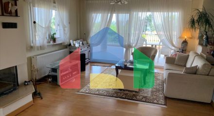 For Sale - Detached house 519 m² on the Olympic Coast