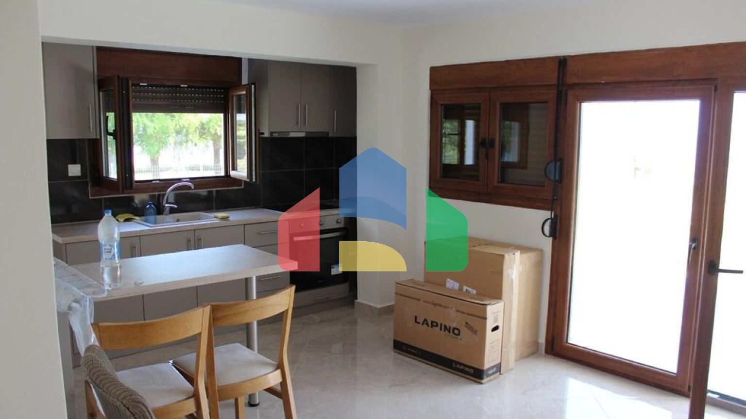 Продажа - Здание 300 m² на Олимпийской Ривьере