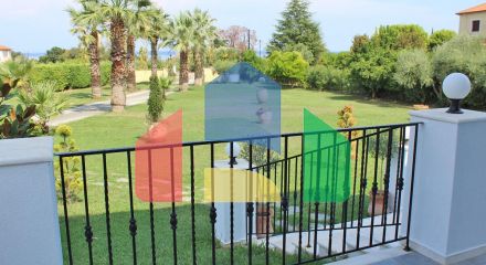 For Sale - Detached house 124 m² on the Olympic Coast