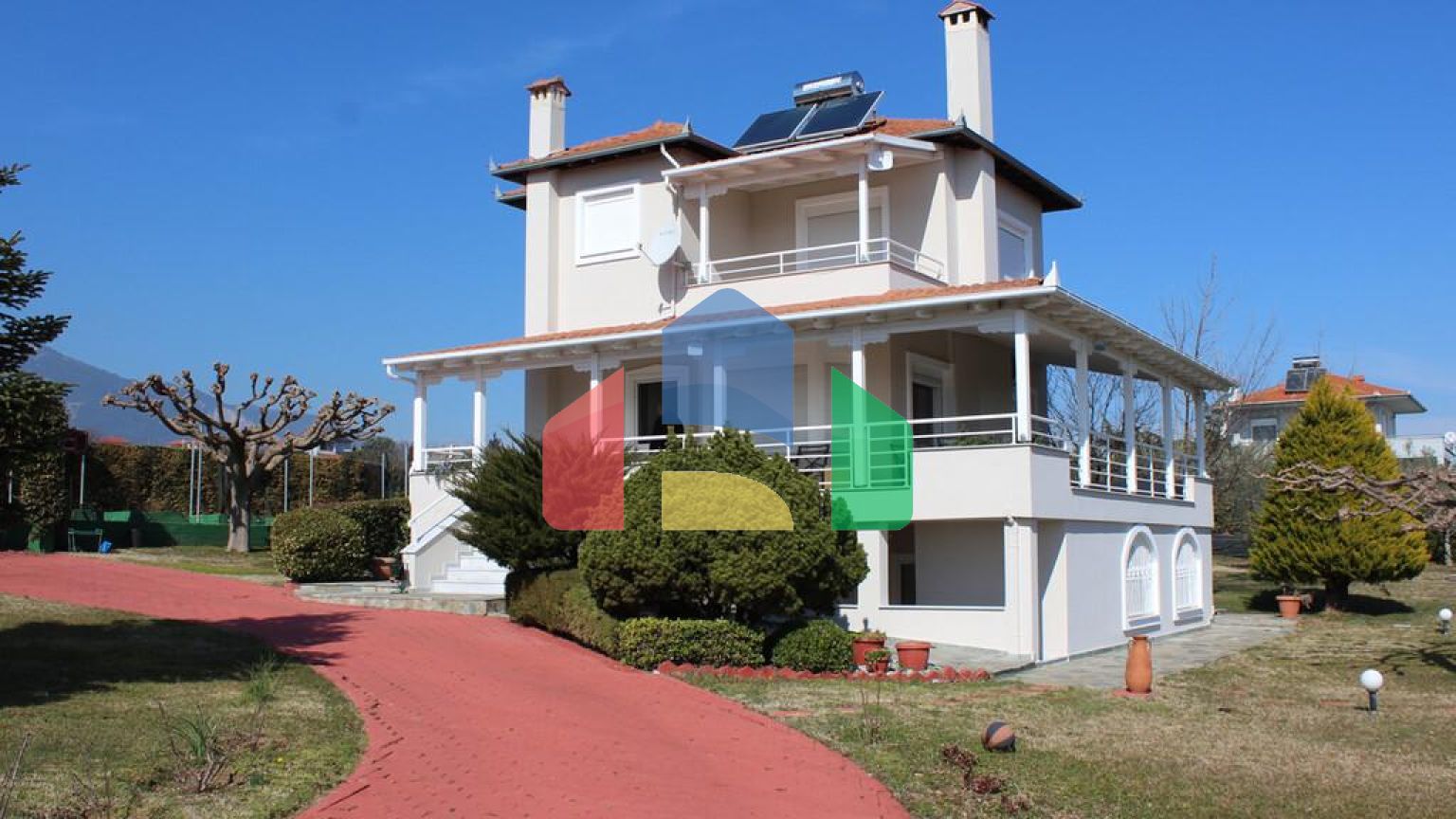 Продажа - Вилла 178 m² на Олимпийской Ривьере