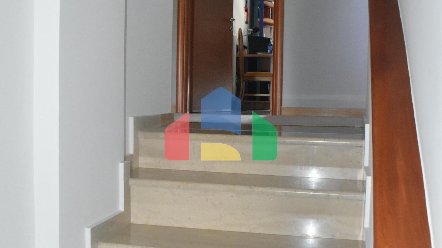 Продаж - Таунхаус 280 m² на Олімпійській Рив'єрі