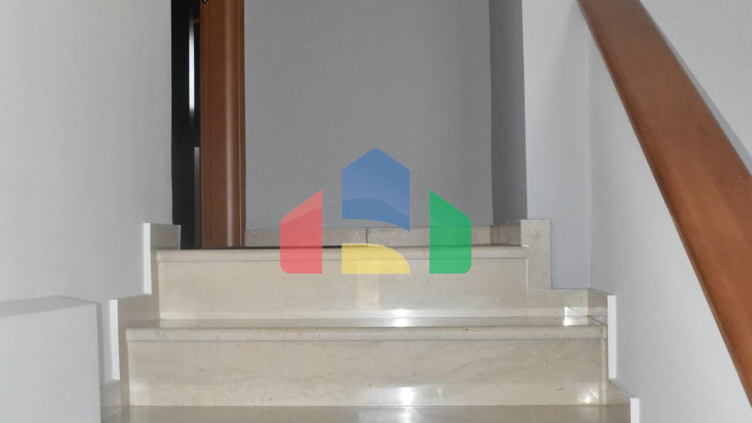 Продаж - Таунхаус 280 m² на Олімпійській Рив'єрі