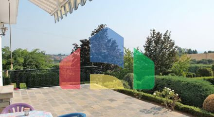For Sale - Villa 440 m² on the Olympic Coast