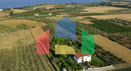 Продажа - Вилла 440 m² на Олимпийской Ривьере Продажа - Вилла 440 m² на Олимпийской Ривьере