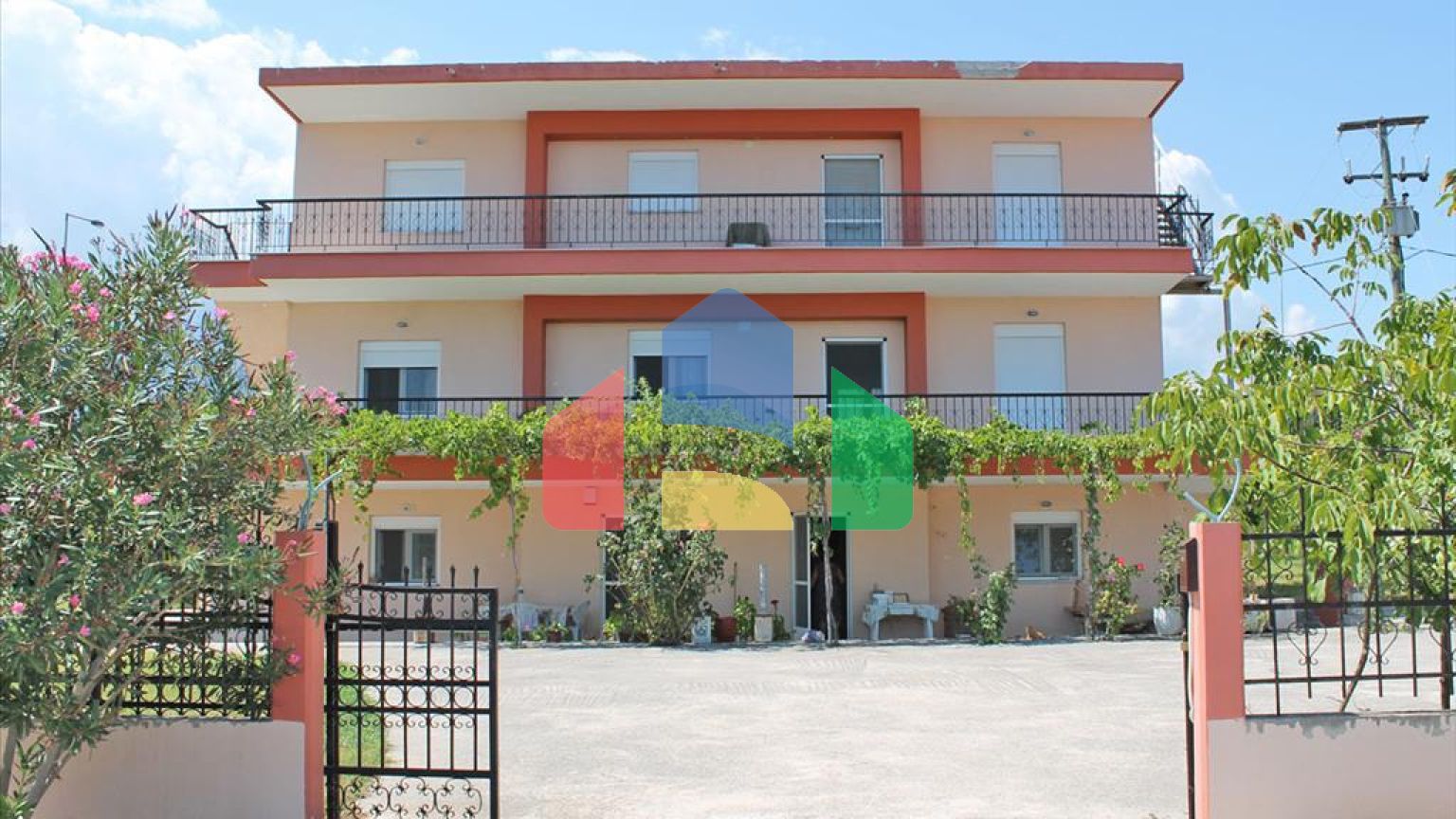 Продажа - Коттедж 330 m² на Олимпийской Ривьере