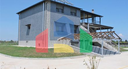 Продажа - Вилла 360 m² на Олимпийской Ривьере Продажа - Вилла 360 m² на Олимпийской Ривьере