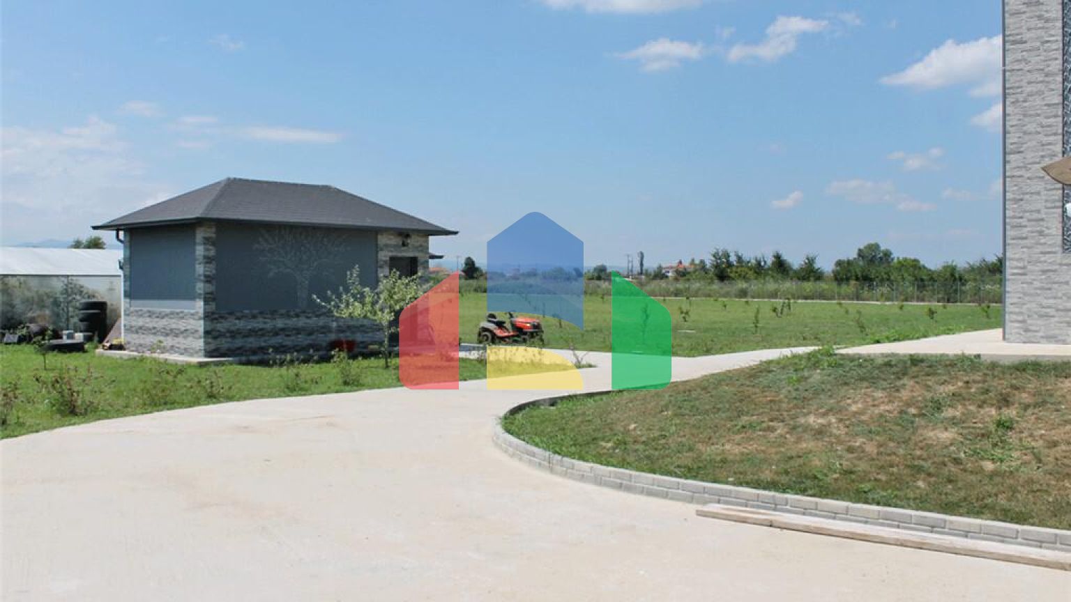 Продажа - Вилла 360 m² на Олимпийской Ривьере