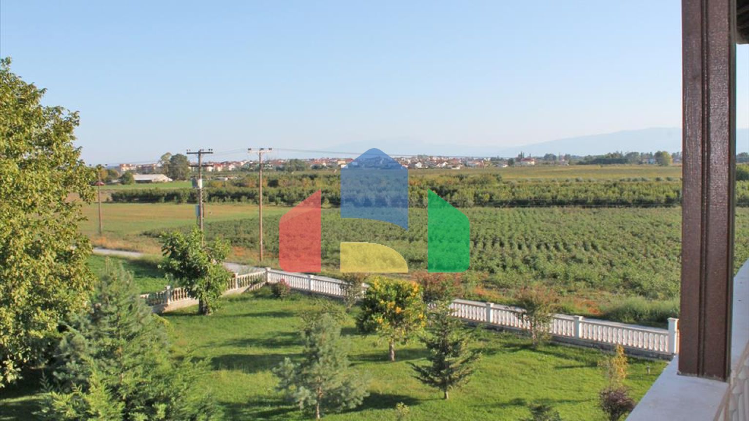 Продаж - Котедж 670 m² на Олімпійській Рив'єрі