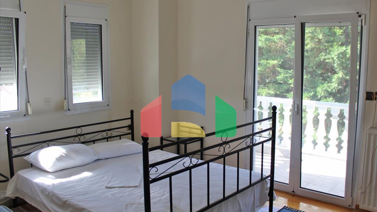 Продаж - Котедж 430 m² на Олімпійській Рив'єрі