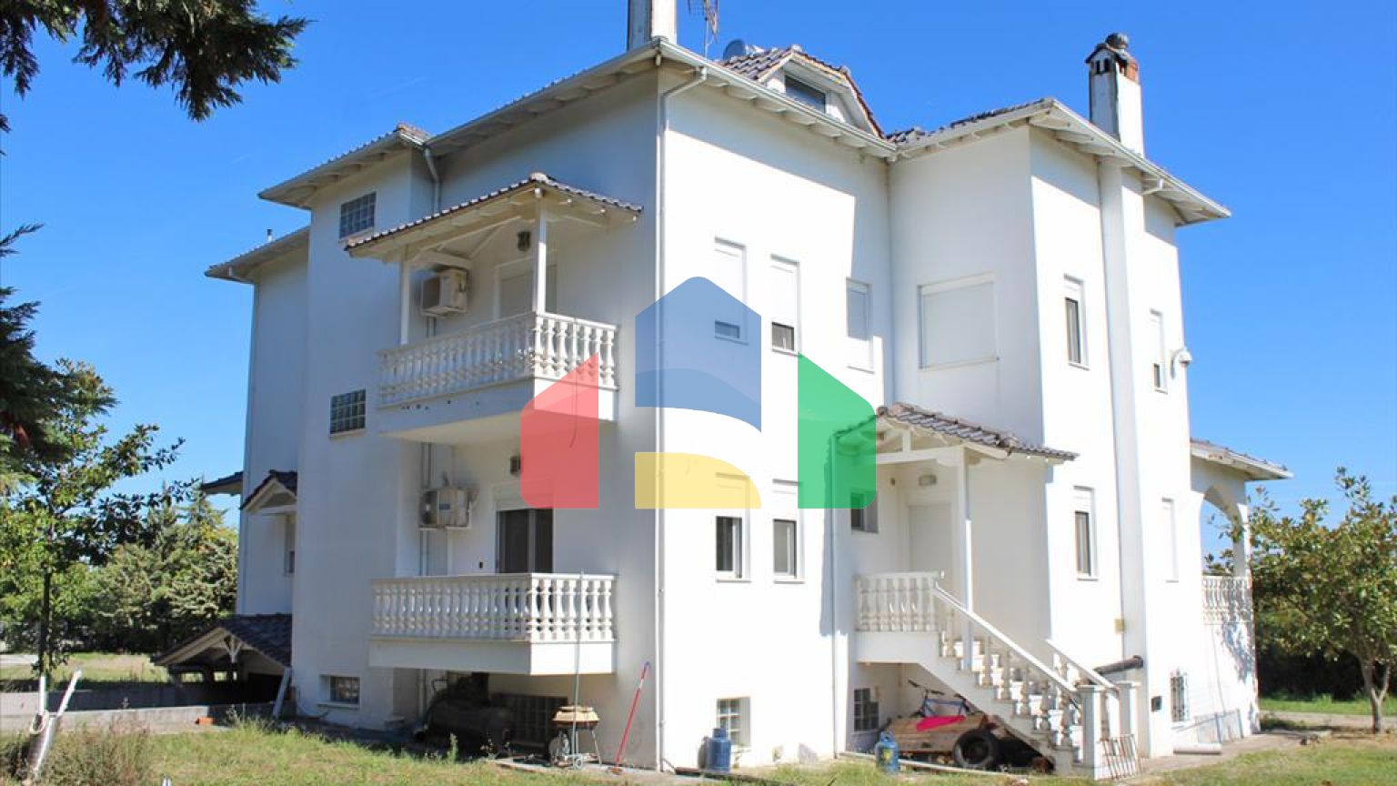 Продаж - Котедж 430 m² на Олімпійській Рив'єрі