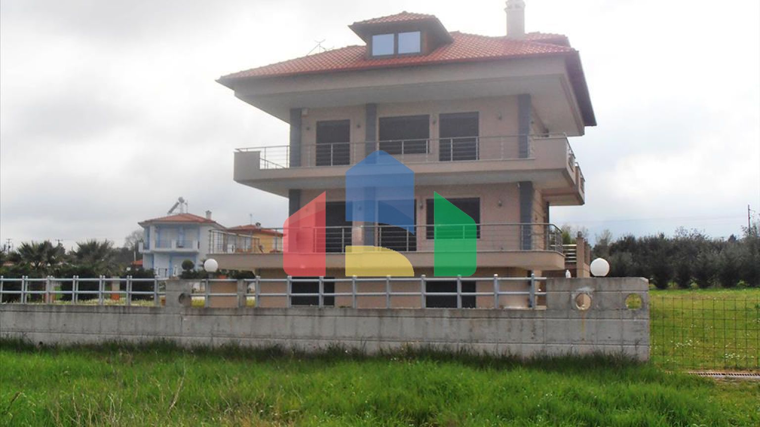 Продажа - Коттедж 240 m² на Олимпийской Ривьере