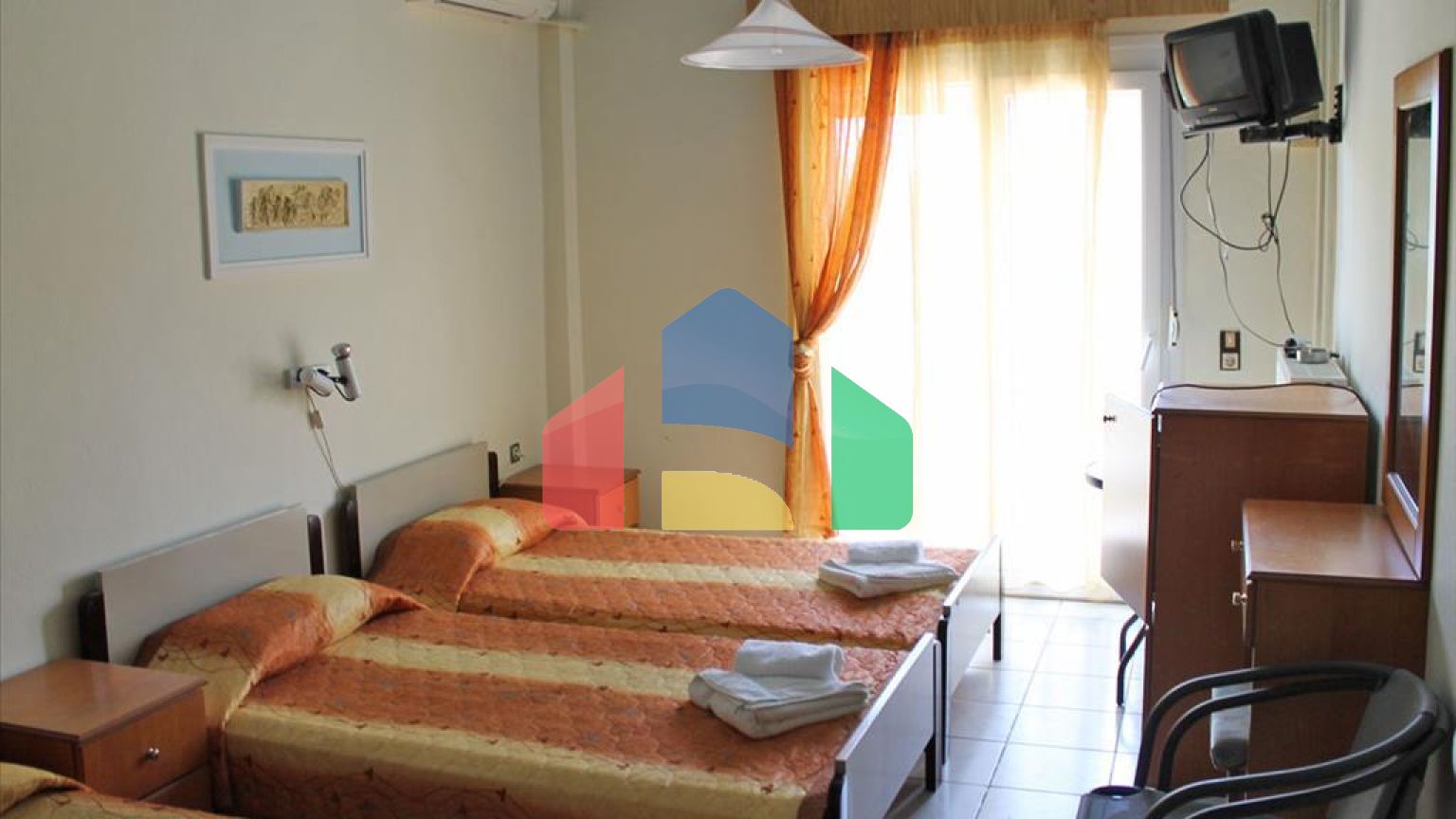 Продаж - Готель 800 m² на Олімпійській Рив'єрі