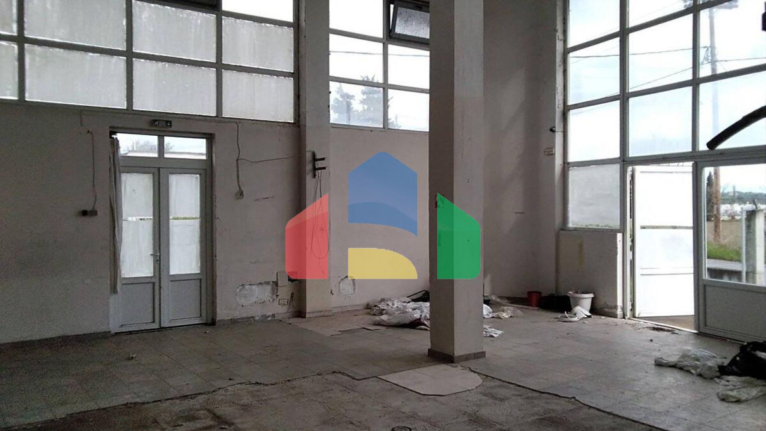 Продаж - Будівля 313 m² на Олімпійській Рив'єрі