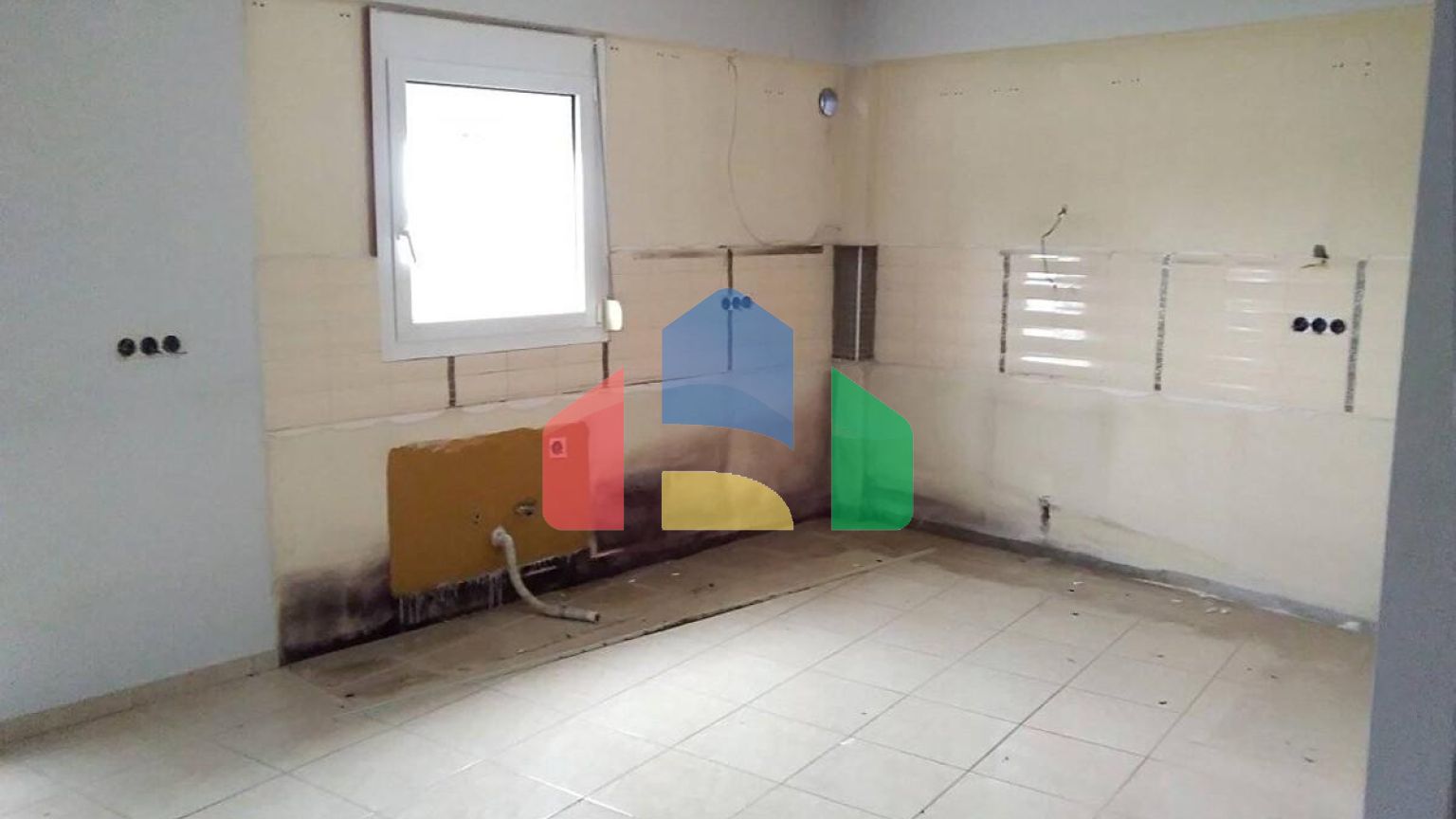 Продаж - Будівля 313 m² на Олімпійській Рив'єрі