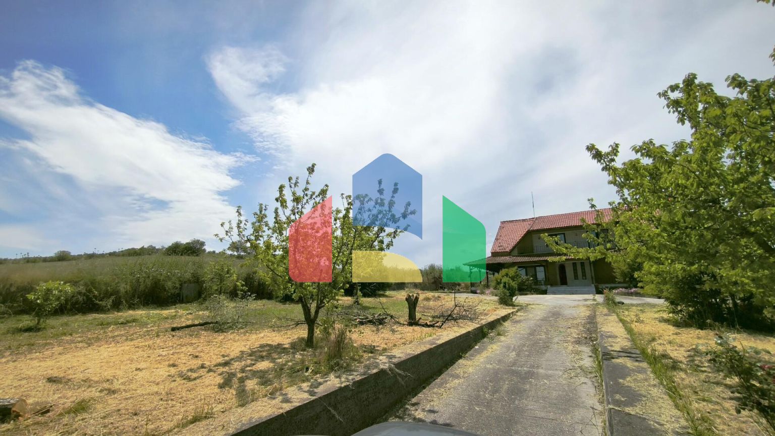 Продажа - Коттедж 320 m² на Олимпийской Ривьере