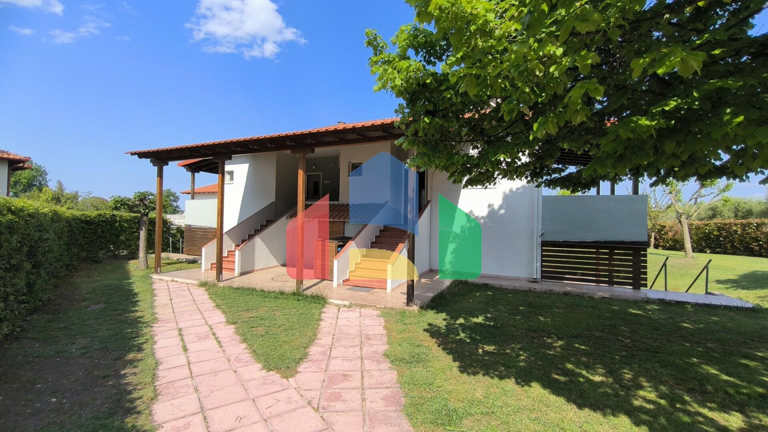 Продаж - Таунхаус 166 m² на Олімпійській Рив'єрі