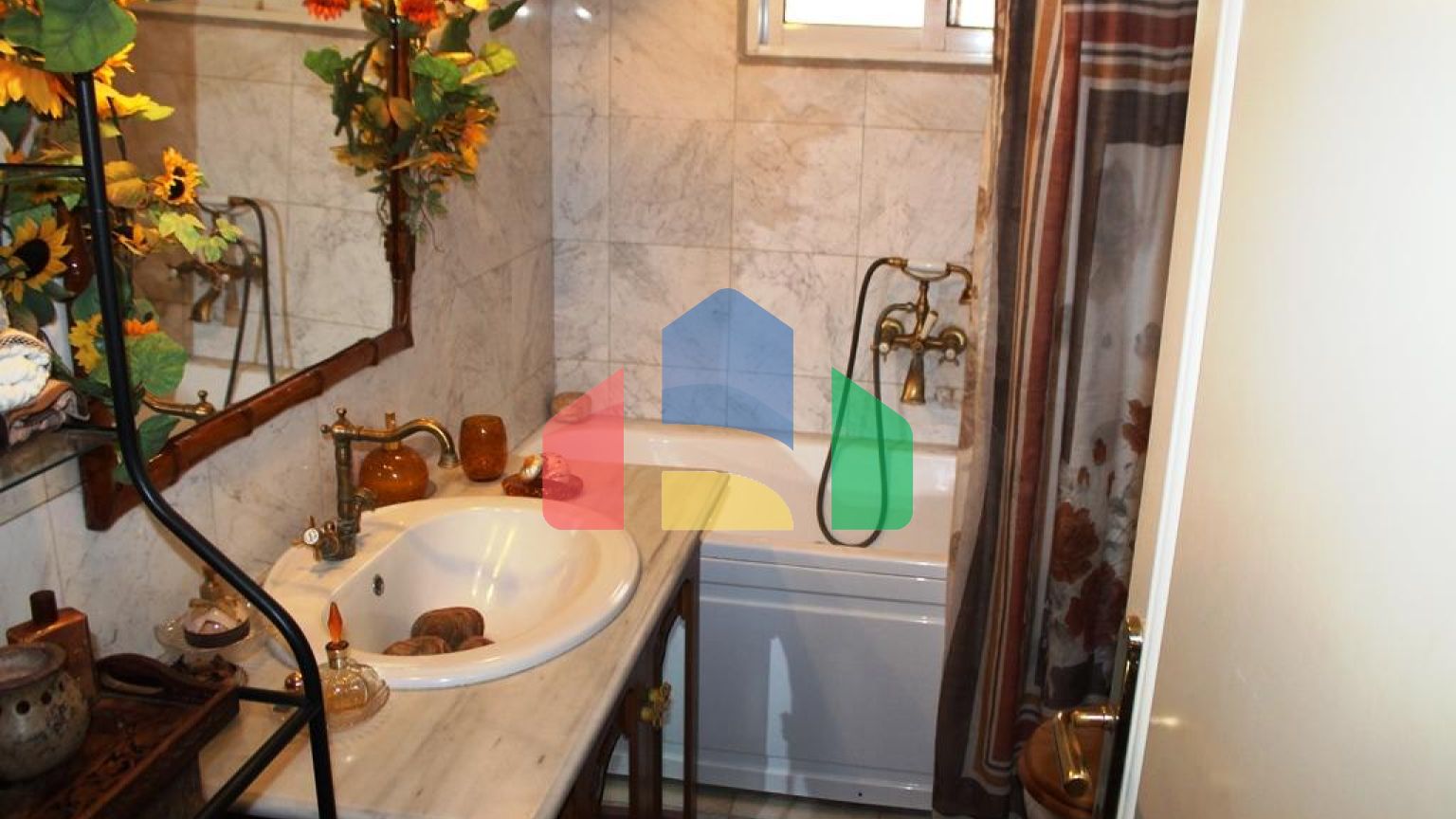 Продажа - Таунхаус 234 m² в пригороде Салоник