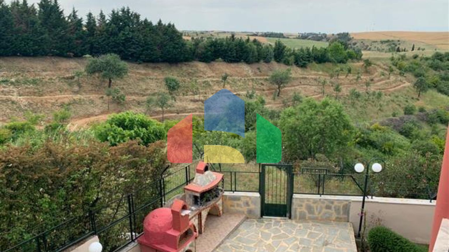 Продажа - Вилла 200 m² в пригороде Салоник