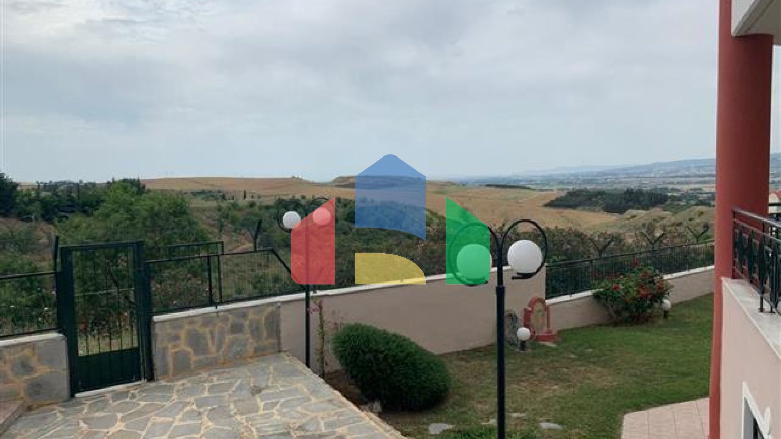 Продажа - Вилла 200 m² в пригороде Салоник