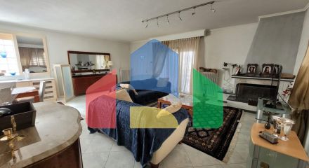 Продаж - Таунхаус 195 m² в передмісті Салонік