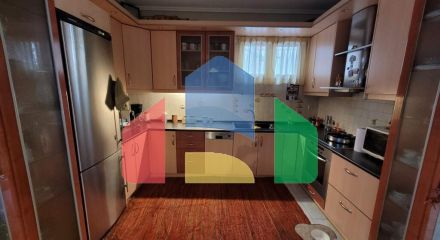 Продаж - Таунхаус 195 m² в передмісті Салонік