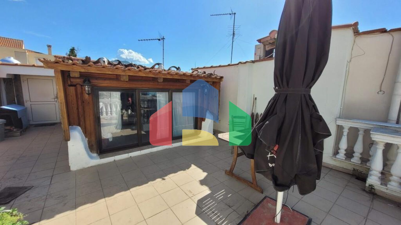 Продаж - Таунхаус 195 m² в передмісті Салонік