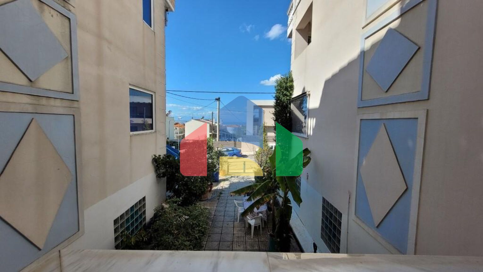 Продаж - Таунхаус 195 m² в передмісті Салонік