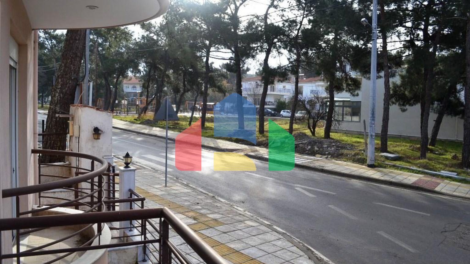 Продажа - Таунхаус 102 m² в пригороде Салоник