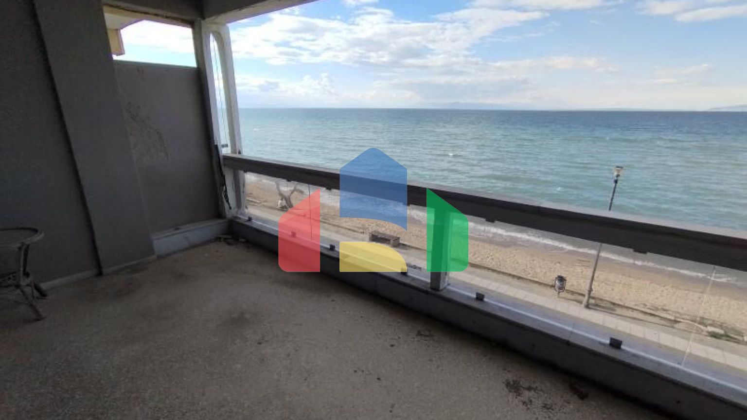 Продаж - Квартира 67 m² в передмісті Салонік