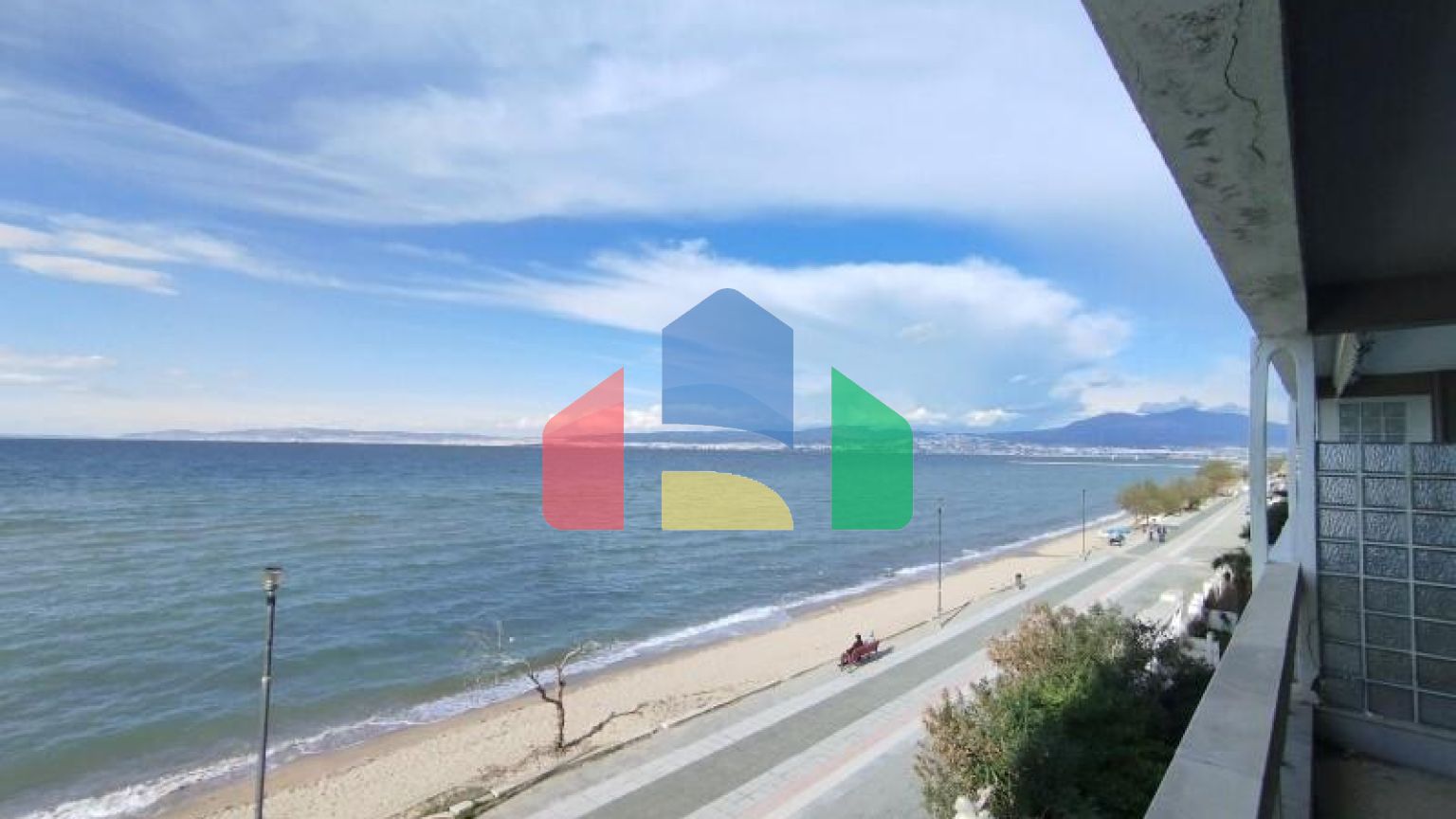 Продаж - Квартира 67 m² в передмісті Салонік