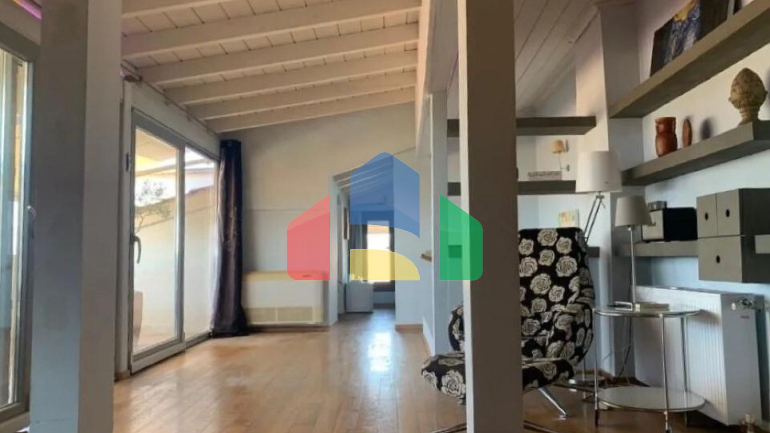 Продажа - Двухуровневая квартира 175 m² в пригороде Салоник