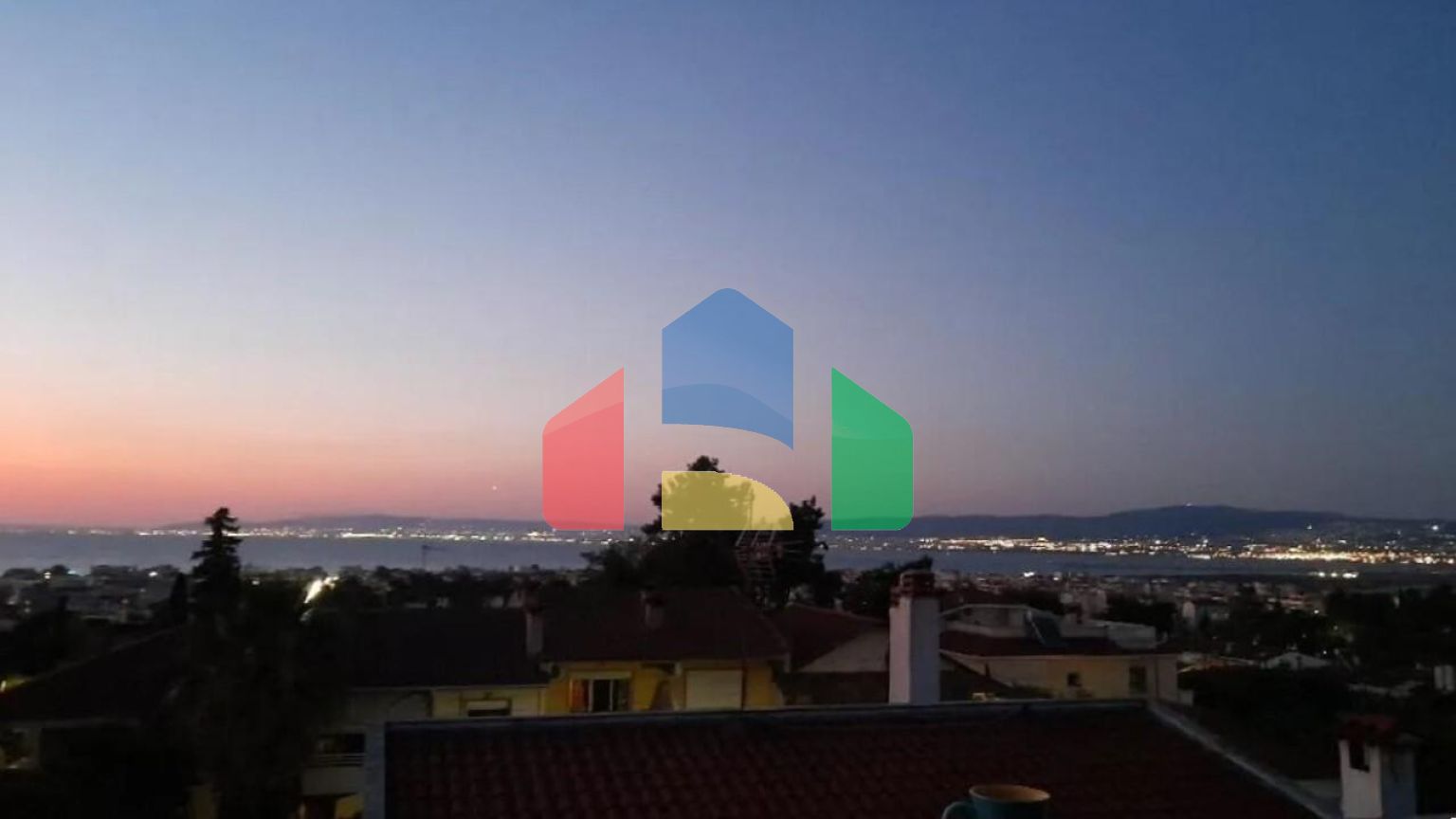 Продажа - Двухуровневая квартира 175 m² в пригороде Салоник