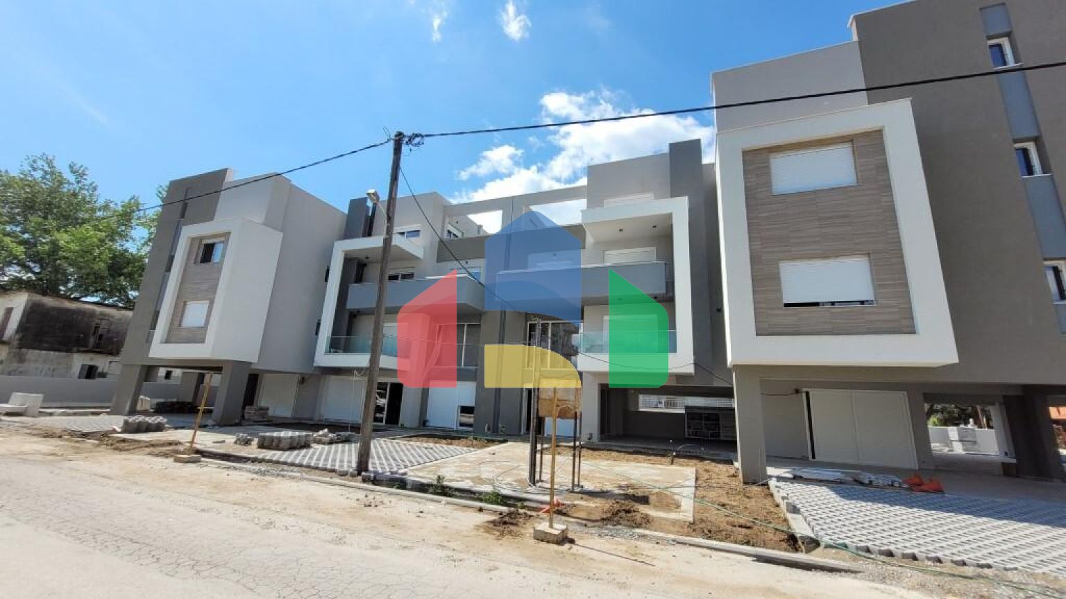 Продаж - Квартира 54 m² в передмісті Салонік