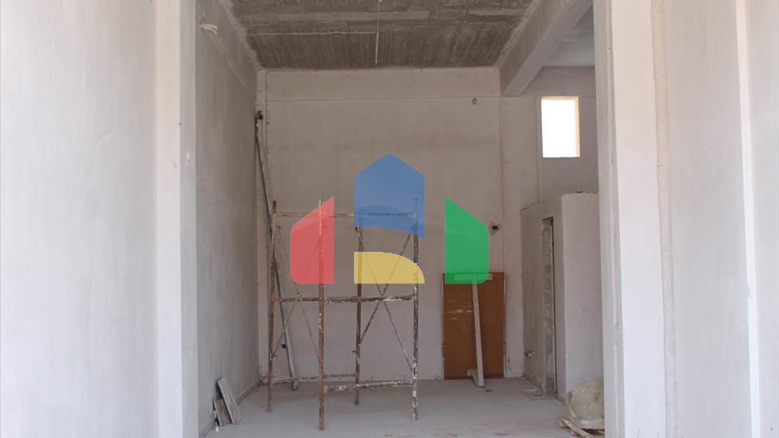 Продаж - Комерційна нерухомість 70 m² в передмісті Салонік