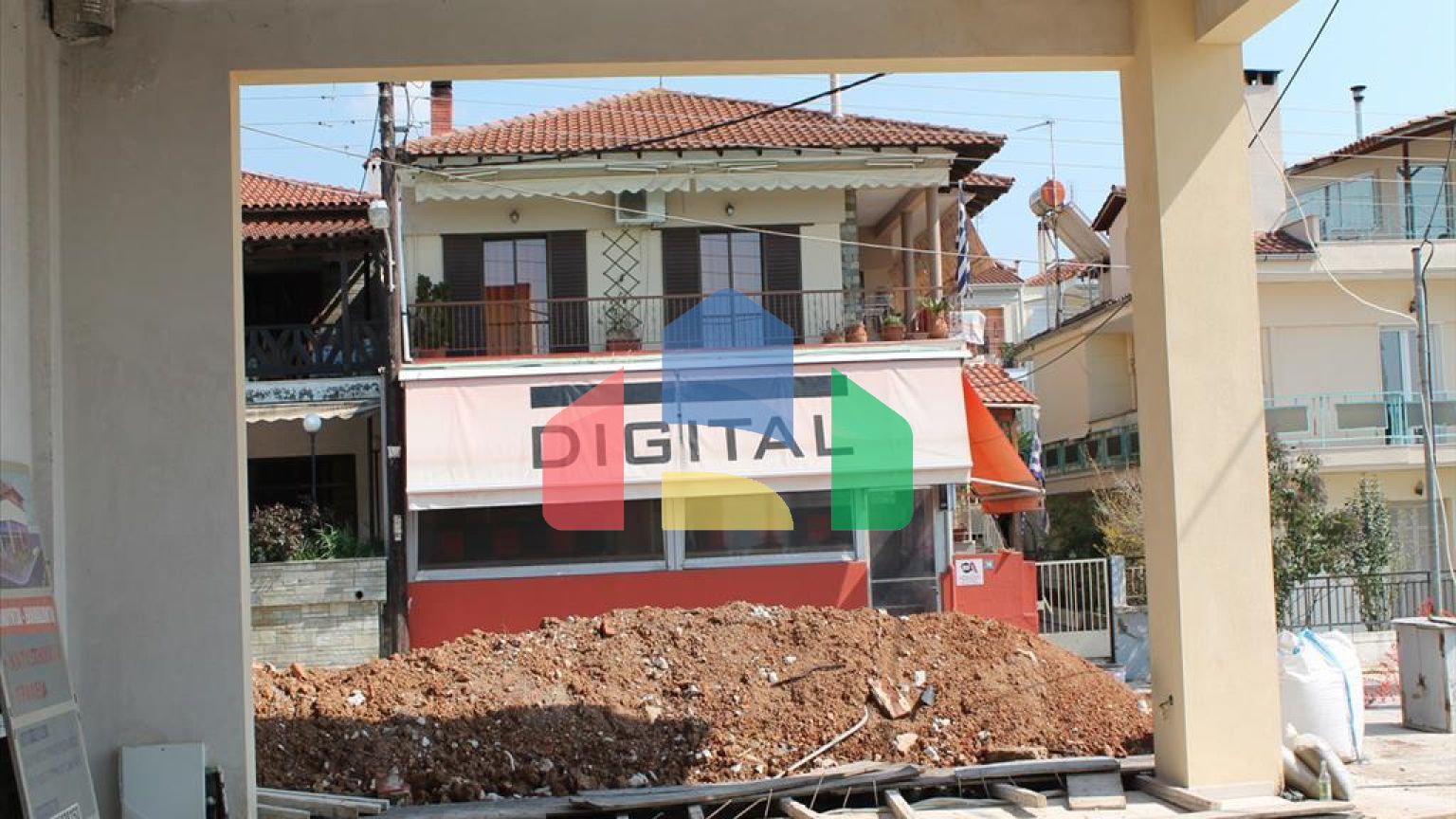 Продаж - Комерційна нерухомість 70 m² в передмісті Салонік