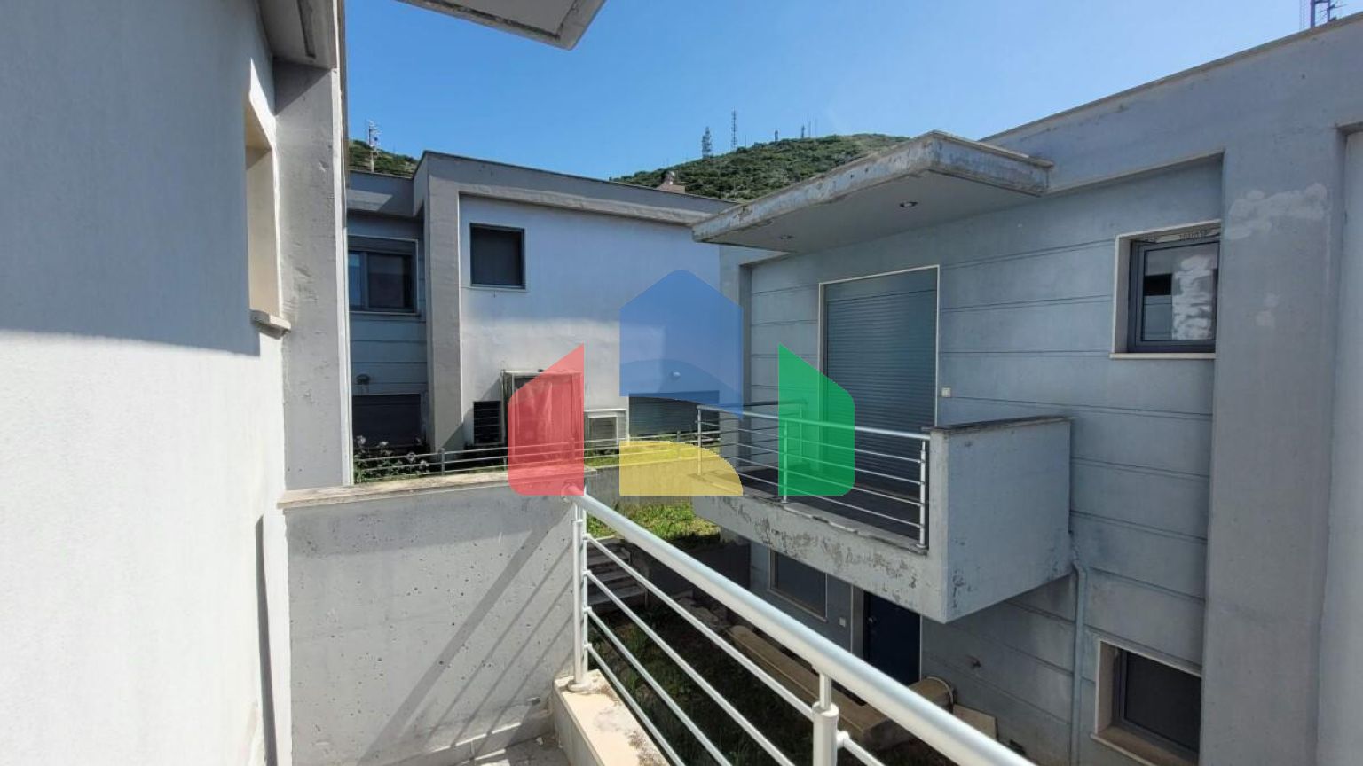 Продажа - Таунхаус 149 m² в пригороде Салоник