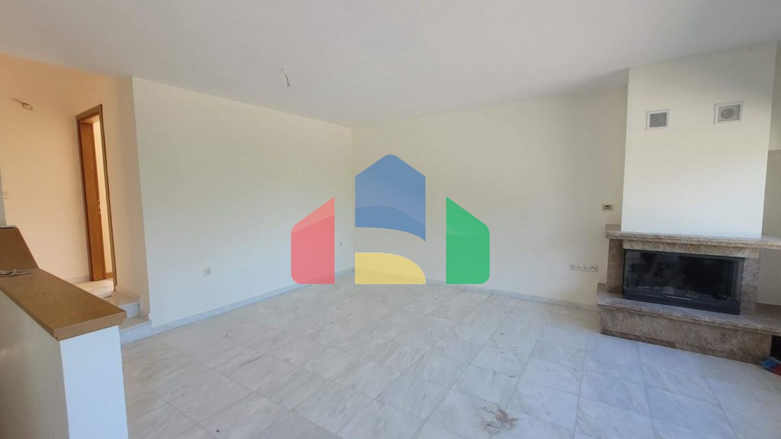 Продажа - Таунхаус 149 m² в пригороде Салоник